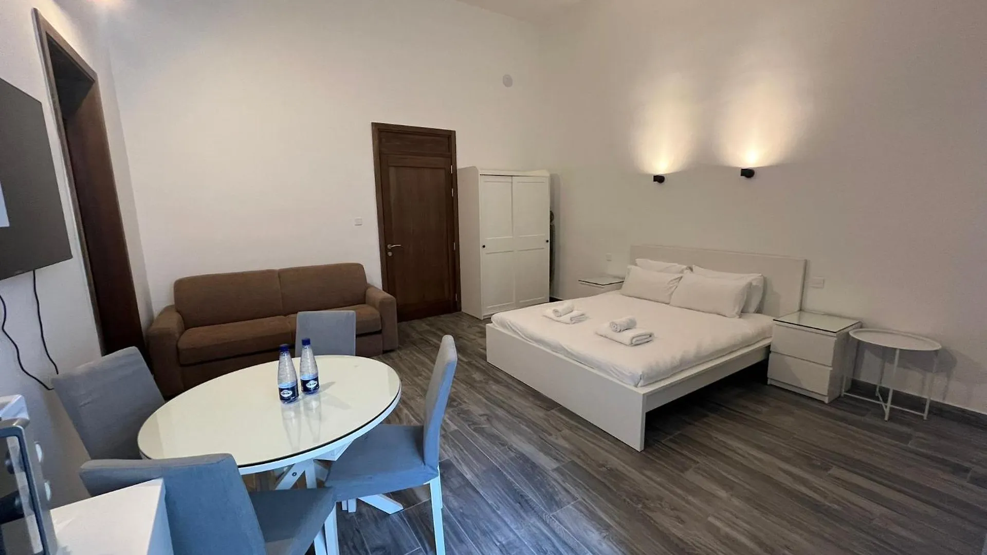 The Old Mint Residence 2 Valletta Apartment